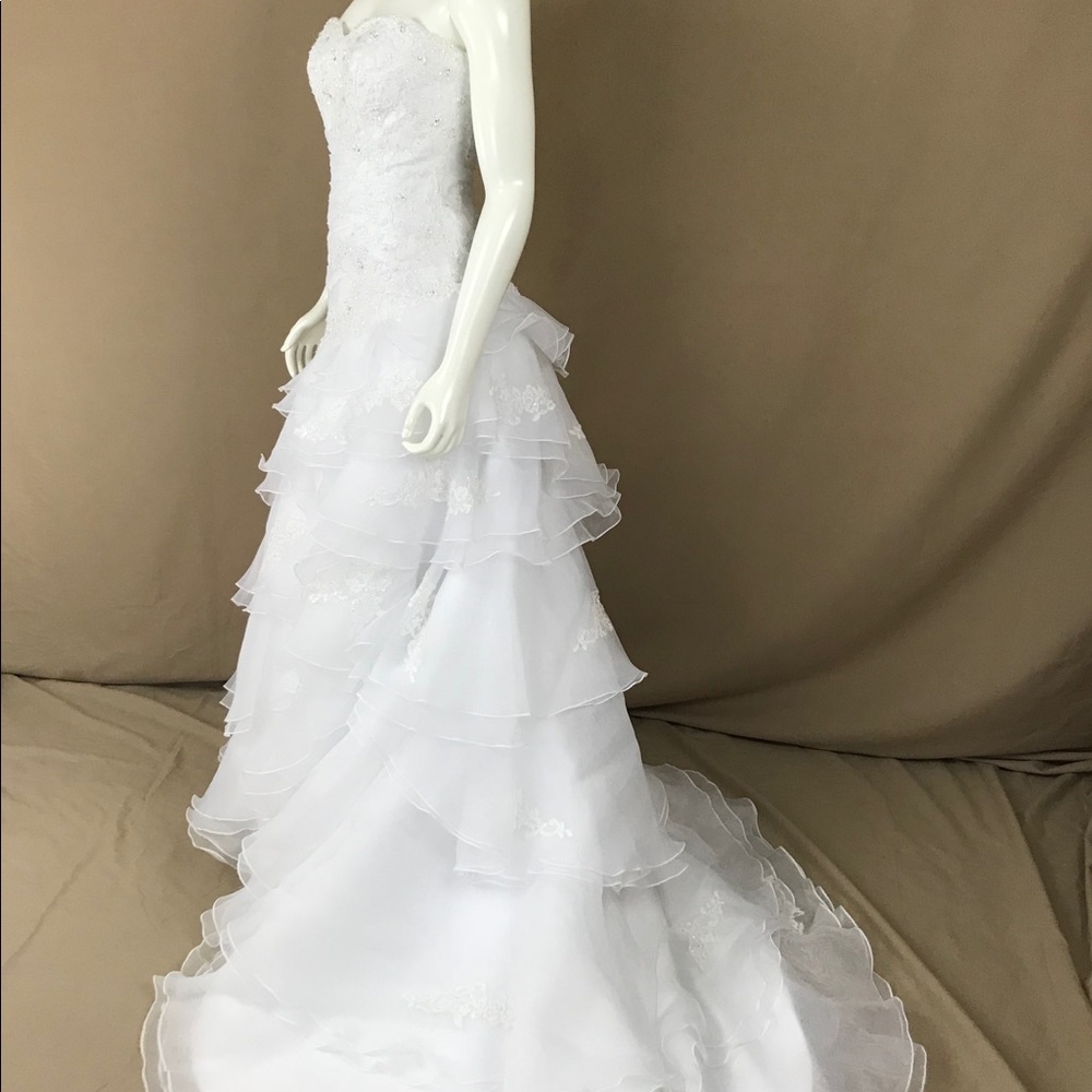 Alfred Angelo corset lace-up wedding gown